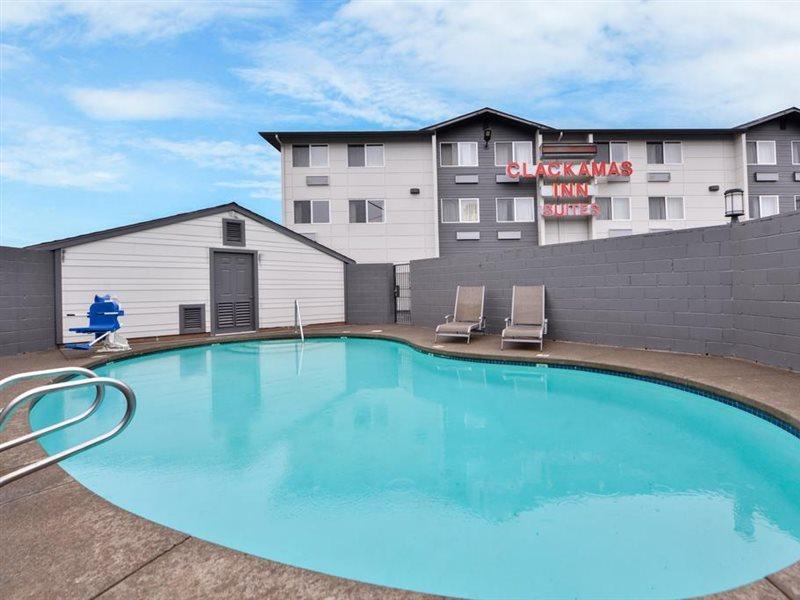 Clackamas Inn And Suites Luaran gambar