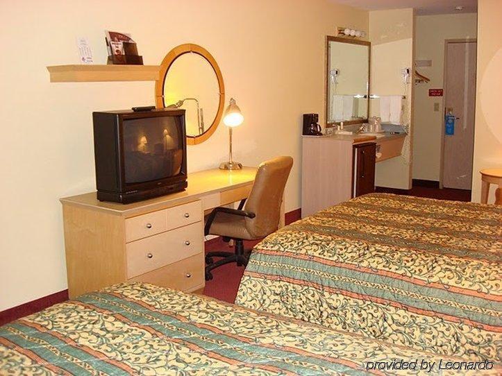 Clackamas Inn And Suites Bilik gambar