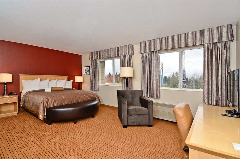 Clackamas Inn And Suites Luaran gambar