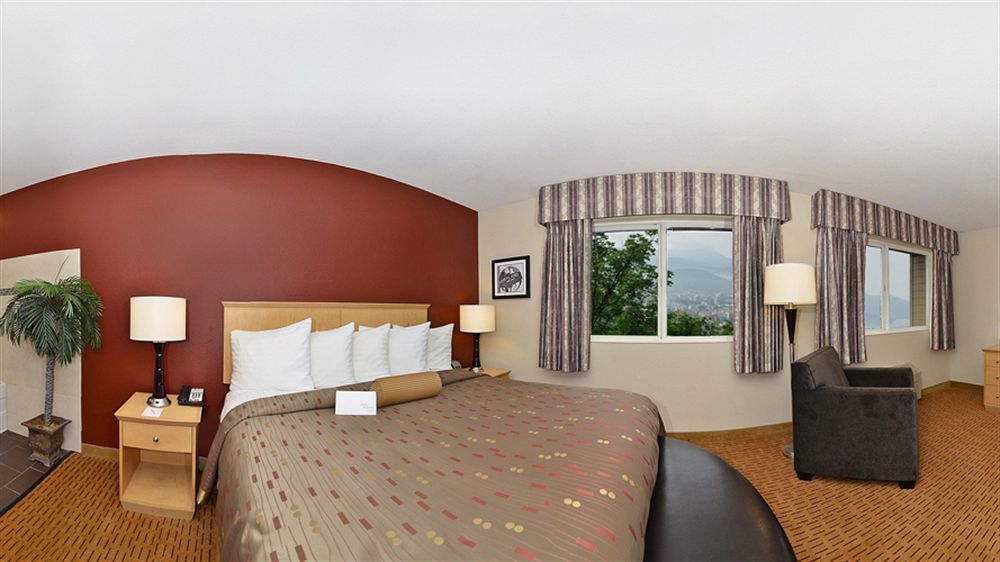 Clackamas Inn And Suites Luaran gambar