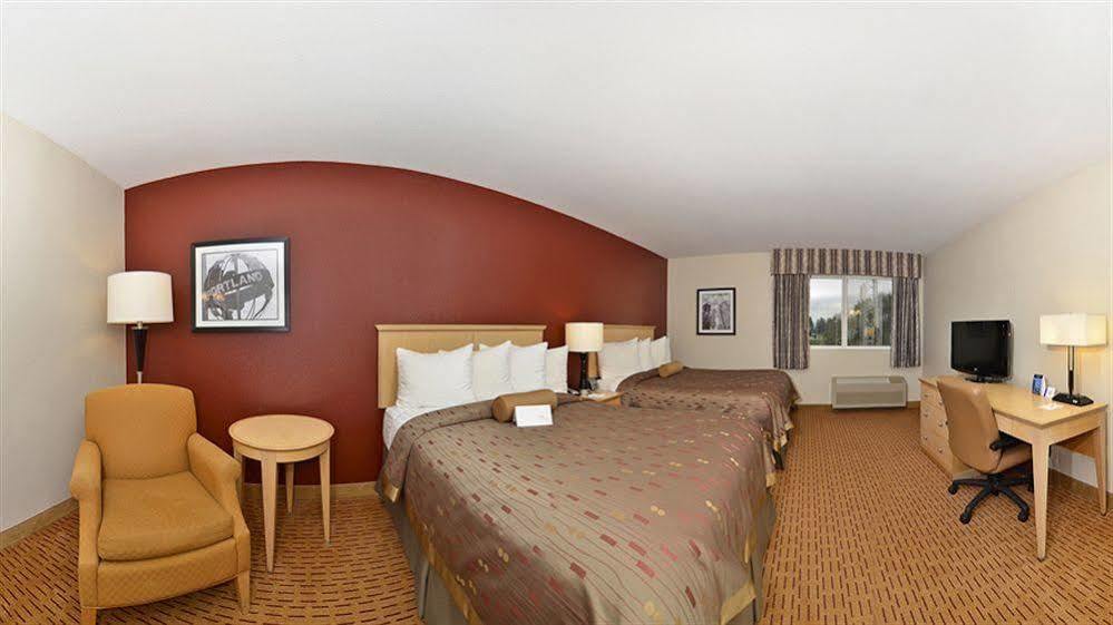 Clackamas Inn And Suites Luaran gambar