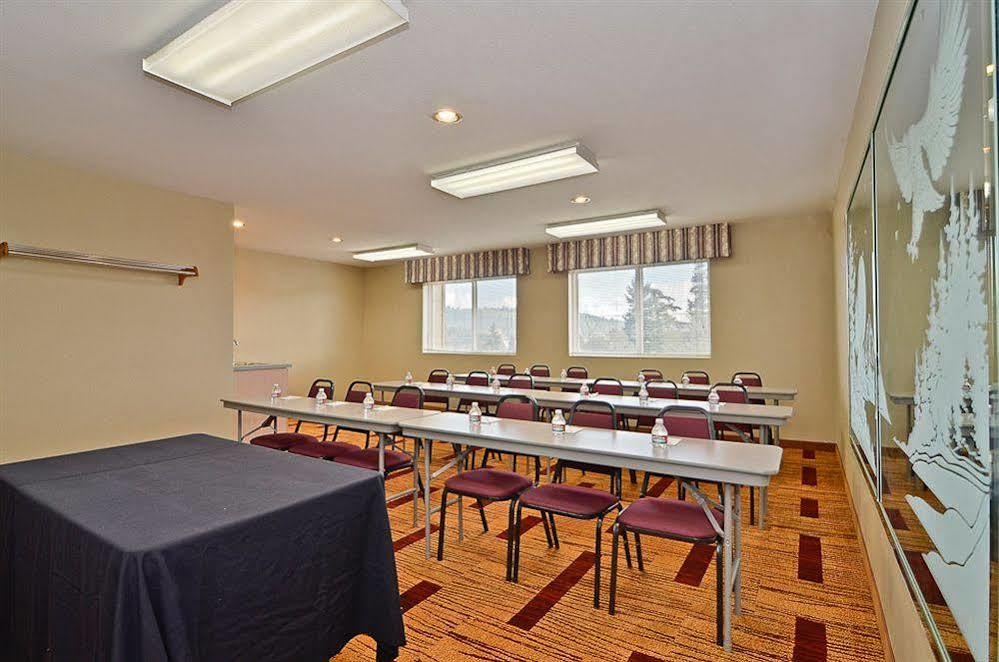 Clackamas Inn And Suites Luaran gambar