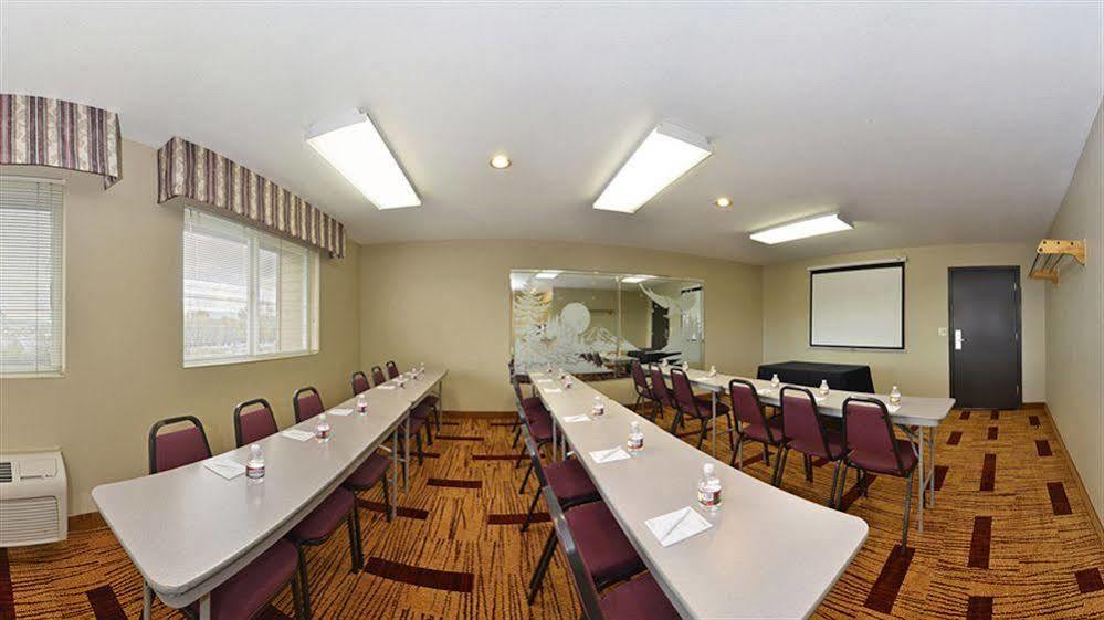 Clackamas Inn And Suites Luaran gambar