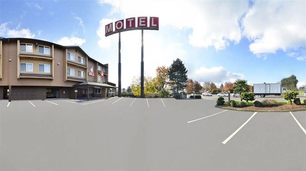Clackamas Inn And Suites Luaran gambar