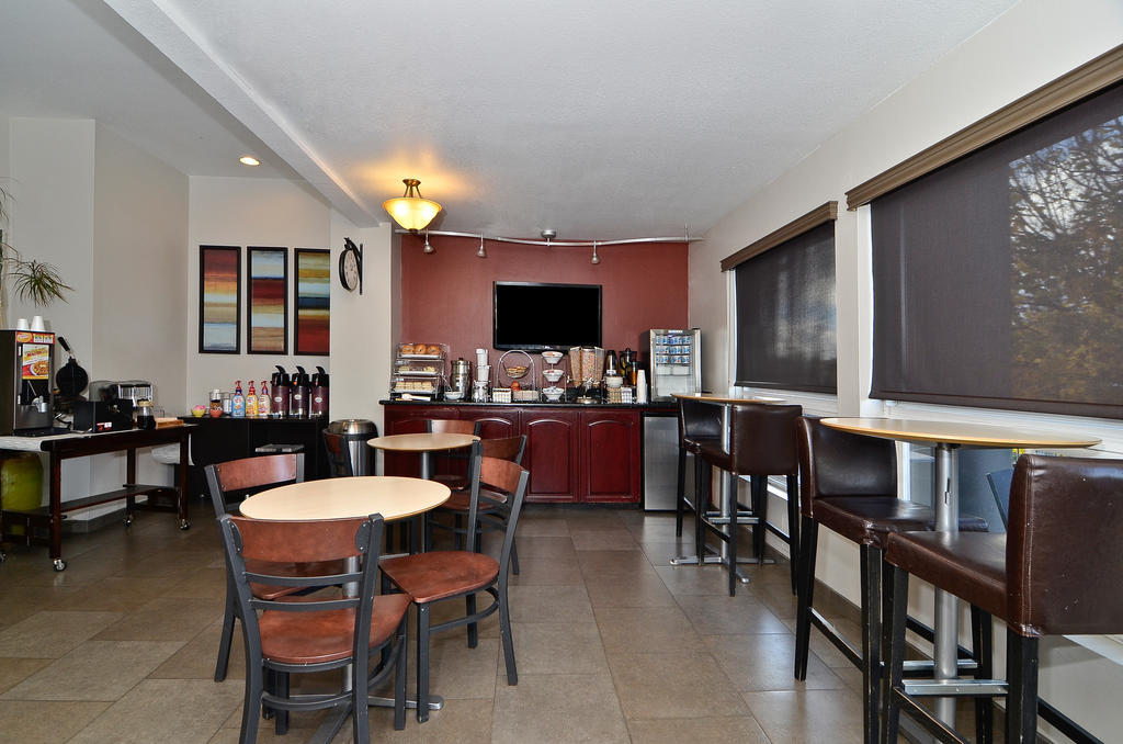 Clackamas Inn And Suites Luaran gambar