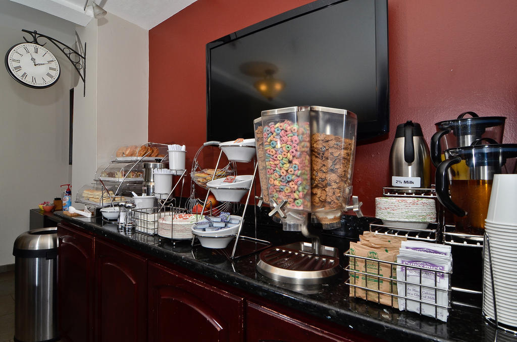 Clackamas Inn And Suites Luaran gambar