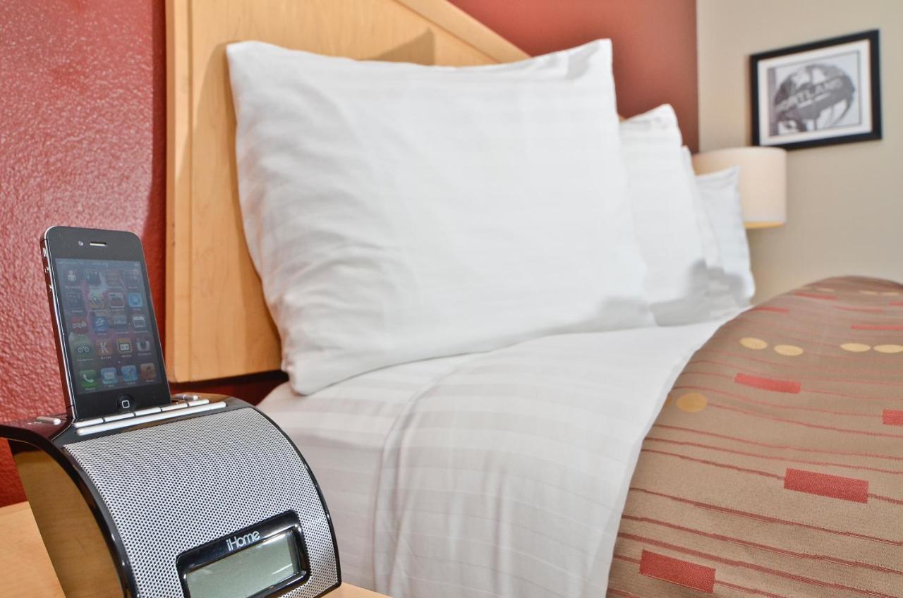 Clackamas Inn And Suites Bilik gambar
